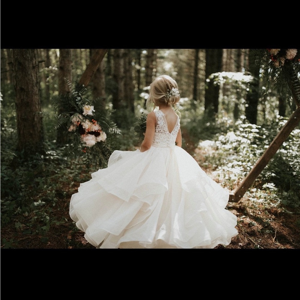💐Beautiful flower girl dress, like new
